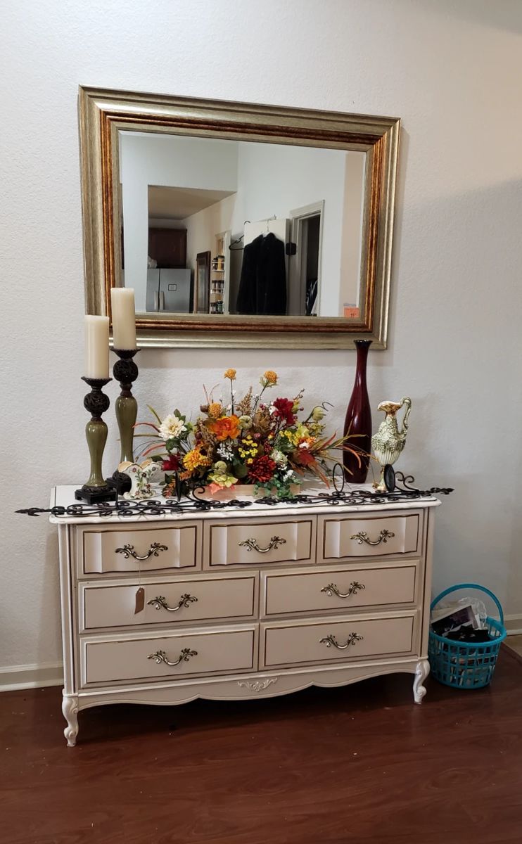 J&K, Two Crazy Women, Estate Sales in Hot Springs, AR starts on 11/10/2023