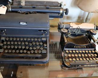 vintage and antique typewriters