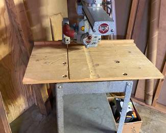 Delta 900 Table Saw