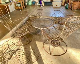  Incredible Find !! Mid Century Modern Metal Wire, Bottemiller Mechanism, 4 Chairs, Adjustable Table