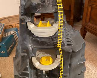 Vintage Marx Guns of Navarone Play Set