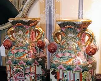 Stunning Pair of Oriental vases pomegranate handles