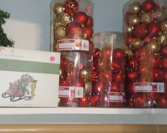 More Christmas decor