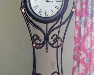 Large metal clock edinburgh clock works london england