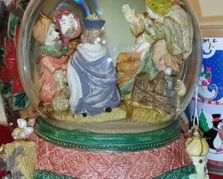 Musical Water Globe Revolving Base Sparkle Silent Night Nativity Kirkland