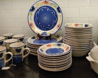 Huge set of Gibson GARDEN GATE Dishes