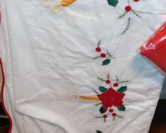 Advantage embroidery linen Christmas tablecloth