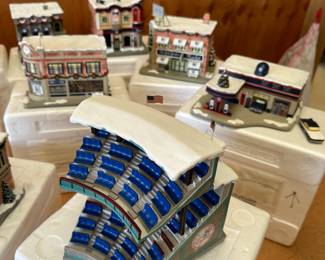 NY Yankees Hawthorne Village Christmas Decor - with cords & certificates of authenticity