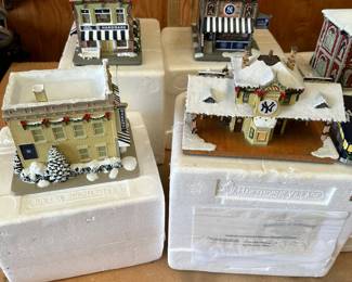 NY Yankees Hawthorne Village Christmas Decor - with cords & certificates of authenticity 