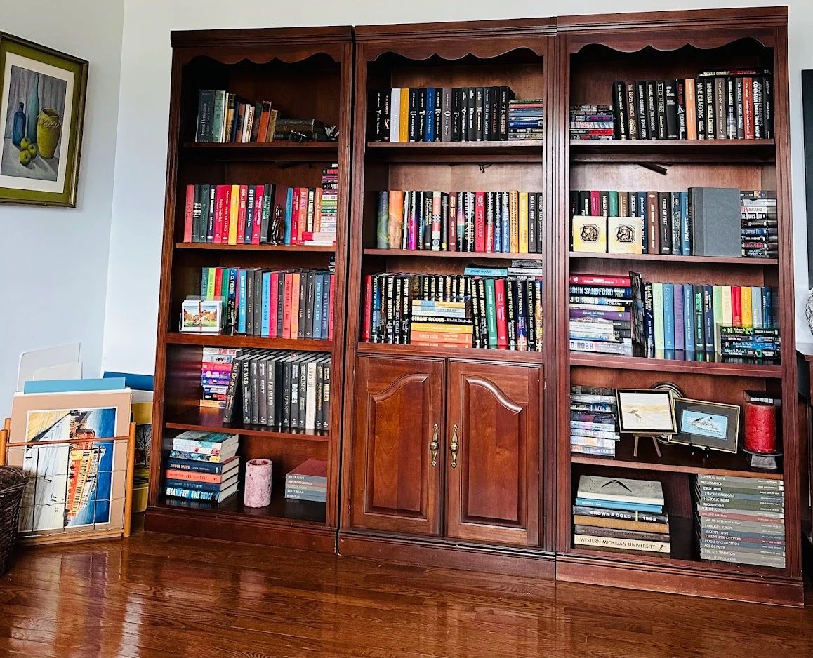 Estate Sale of Jennifer Downs in Champaign, IL starts on 11/9/2023