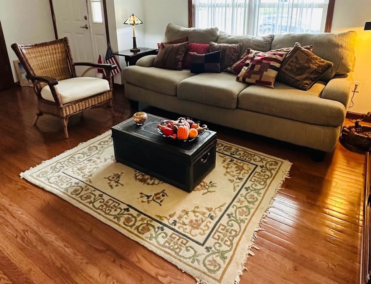 Estate Sale of Jennifer Downs in Champaign, IL starts on 11/9/2023