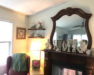 Mirror & figurines