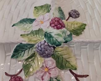 Divided serving dish