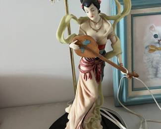 Oriental lady resin lamp - Belcari?
