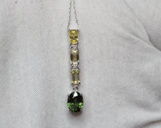 NATURAL GREEN & YELLOW SAPPHIRE PENDANT SET IN 18K SOLID WHITE GOLD 2.78CTWS, 2.42 GRAMS, 16 INCHES GEMSTONE
