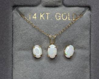 Natural Australian White Opal Pendant And Earring Set 1.05 Grams 18 Inches Gemstone Fine Jewelry
