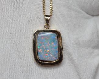 AUSTRALIAN CRYSTAL OPAL PENDANT 14K SOLID YELLOW GOLD 6.04 GRAMS, 18.5 INCHES NECKLACE CHAIN FINE JEWELRY
