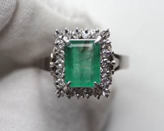NATURAL EMERALD PLATINUM RING WITH DIAMOND ACCENTS 2.52CTW, 7.1 GRAMS, SIZE 7 GEMSTONE JEWELRY
