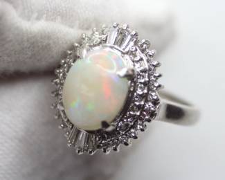 AUSTRALIAN WHITE OPAL RING WITH DIAMOND ACCENTS MADE OF PT900 PLATINUM 1.58CTW, 5.3 GRAMS FINE JEWELRY GEMS

