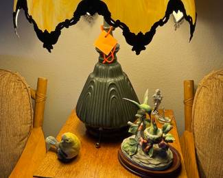 cute lamp, vintage lamp table