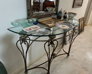 Entry way table
