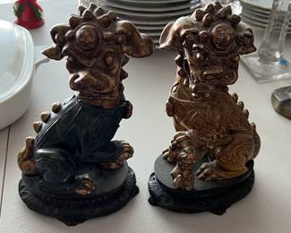 Foo Dogs