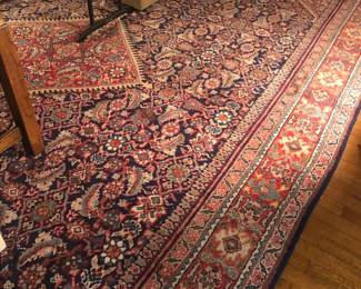 Large hand woven Mahal wool rug - approx. 10 x 15 ft. (117” x 177”)