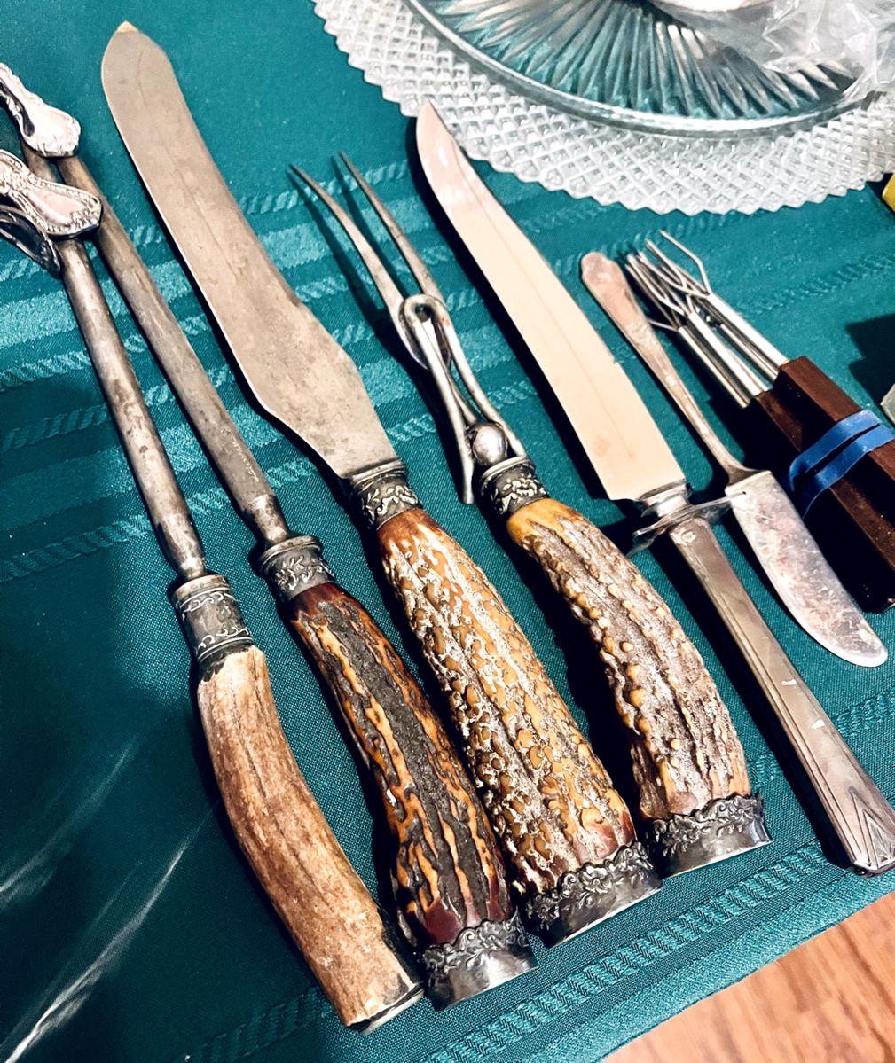 Vintage Heaven Estate Sale South Austin!... starts on 11/10/2023