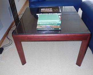 SQUARE SIDE TABLE