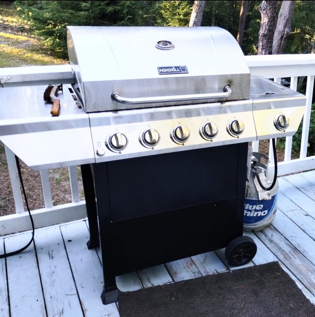 Mays Landing House Garage Tools More starts on 11/11/2023