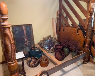 Full or Queen 4 poster bed