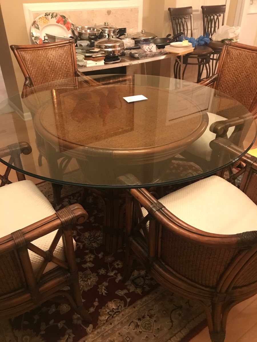 Beautiful rattan and glass top table cushion chairs very comfortable 