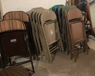 Folding chairs 