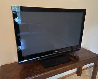 PANASONIC TV