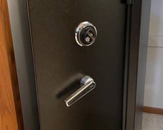 YUKON GOLD GUN SAFE