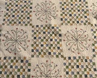 Queen Quilt w Matching Sham