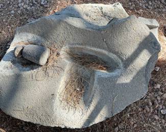 Antique/Vintage Metate w Mano LARGE