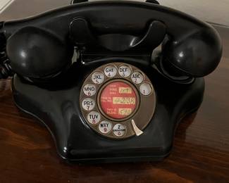 Vintage Bakelite Rotary Phone 1930's