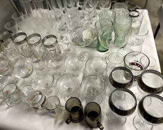 Assorted wine glasss, coupes