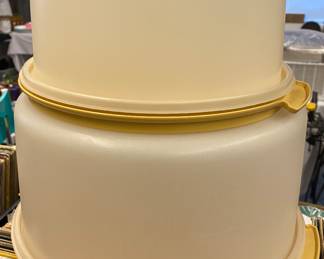 Vintage Harvest Gold Tupperware Cake Keepers 