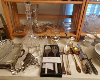 SERVING SETS AND CRYSTAL