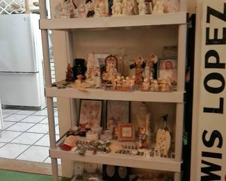 RELIGIOUS ITEMS, CROSSES, FIGURINES, ANGELS