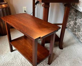 Two Frank Lloyd Wright by Copeland Furniture Co. ‘Coonley’ nesting side tables, both in excellent condition