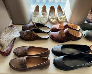 Ladies shoes & boots, Size 8.5