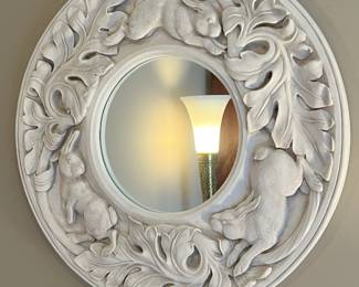 Beautiful dimensional mirror with 22” diameter