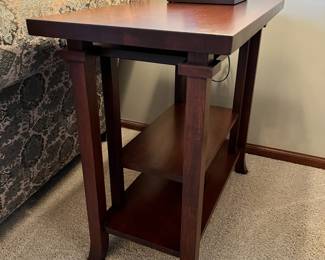 Two Frank Lloyd Wright by Copeland Furniture Co. ‘Coonley’ nesting side tables, both in excellent condition