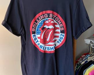 Men’s Rolling Stones tour t-shirt, Size Large