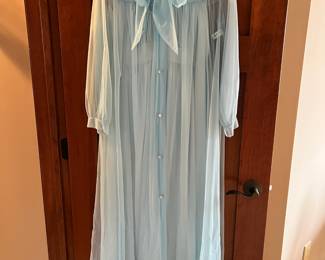 1950’s light blue nightgown set