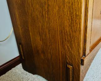 Like New Stickley single door bookcase