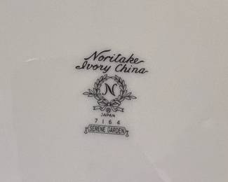 Noritake ‘Serene Garden’ china set
